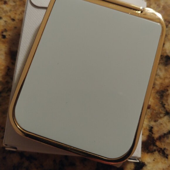 Miu miu Beauty pocket mirror - Picture 4 of 4